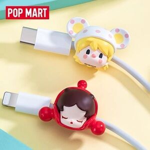 RARE pop mart exclusive figure pop cable bite v2 skullpanda red (last one)